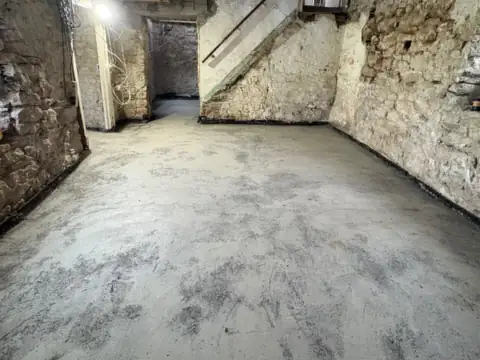 Lime screed finished in an old stone house, JAM Floor Screeding